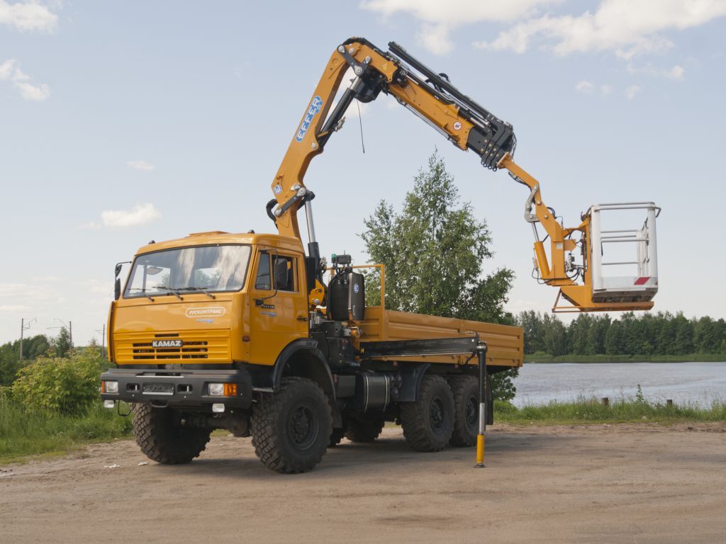 Grue auxiliaire light 150 - effer - pression 335 bar - capacité de levage de 2 à 30 txm_3