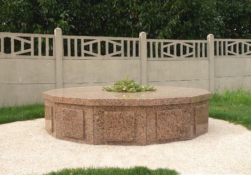 Columbarium Prestige circulaire ouverture frontale_3