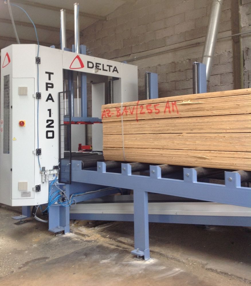 TPA120 - Tronçonneuse avec contrôle électronique PLC