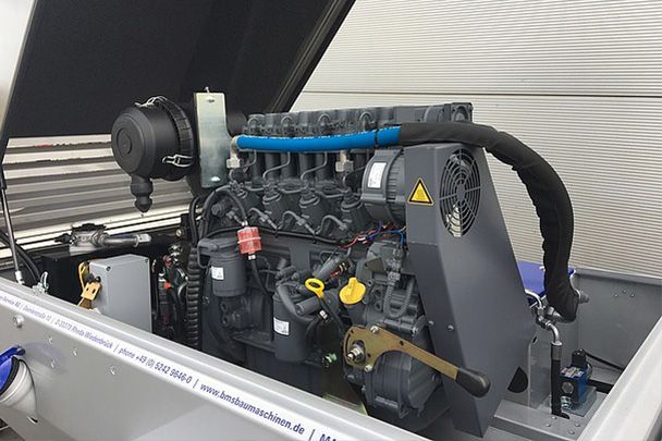 Alpha z4 fluid pompe à chape - bms worker - moteur d‘entraînement deutz d2011 l04 36,5 kw / 46 kw_3