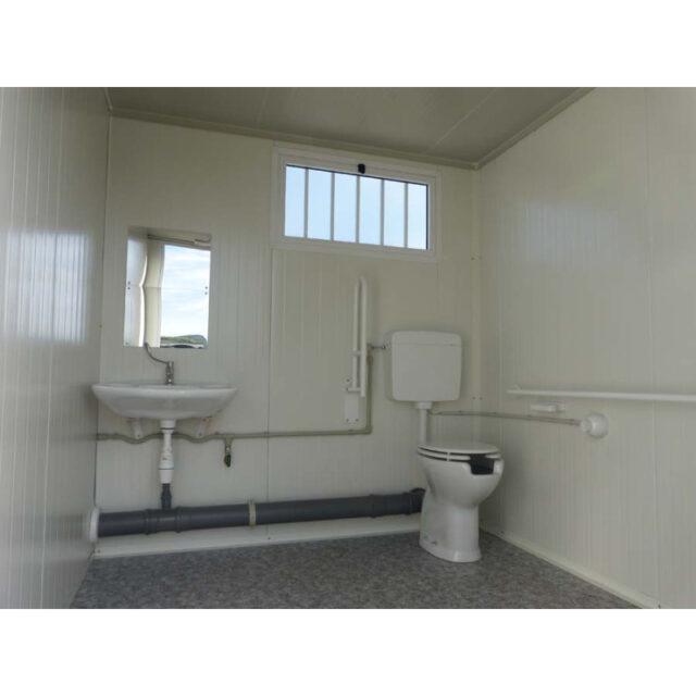 Bloc sanitaire PMR neuf - WC PMR, lavabo PMR, WC standard et lave-mains - Hauteur extérieure 239 cm, Hauteur intérieure 220 cm, Largeur 340 cm, Profondeur 242 cm_3