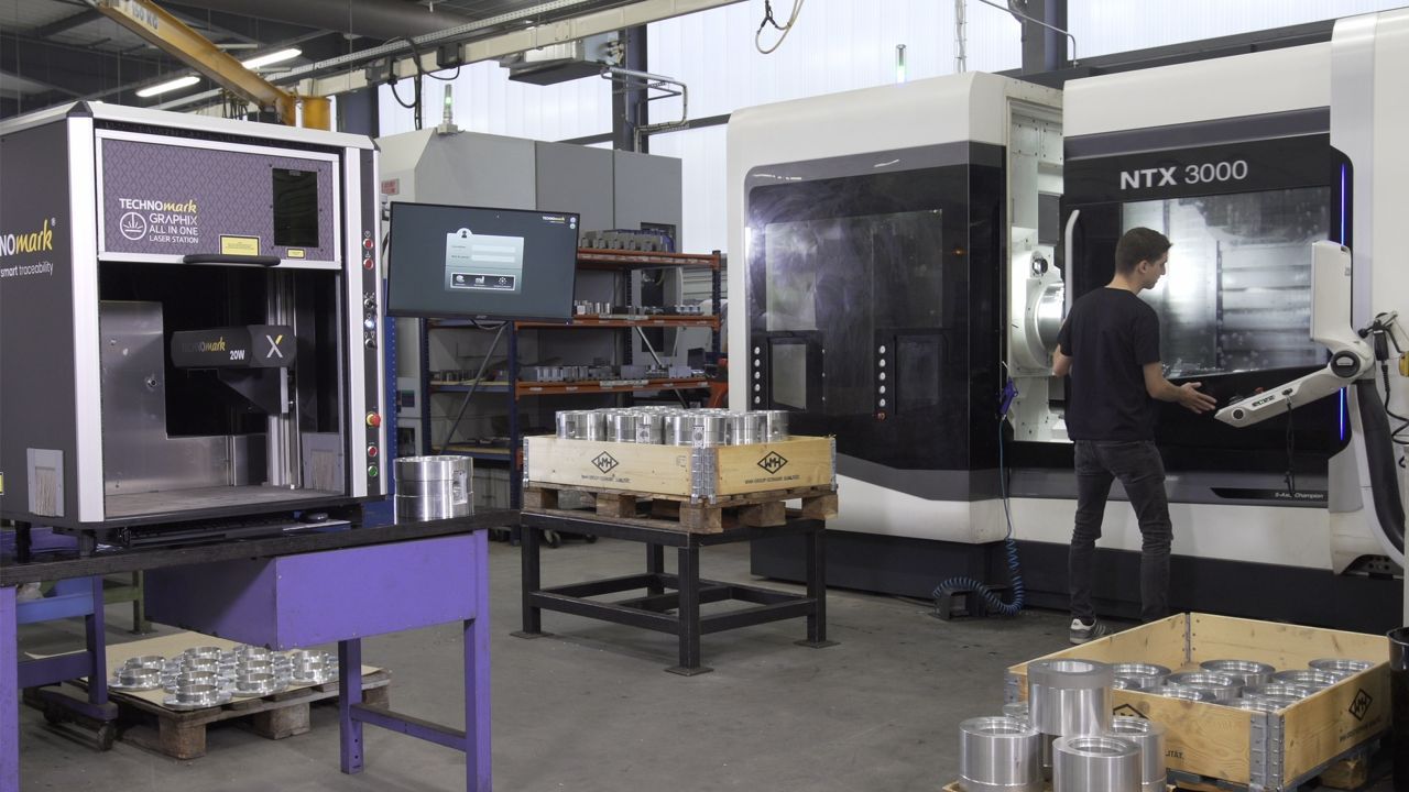 Station de marquage laser tout-en-un - caméra embarquée et logiciel intelligent avec base de données matériaux_3