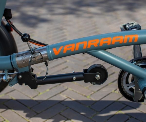 Vélo tandem offrant confort et visibilité pour le conducteur