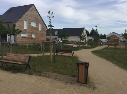 Banc KHAYA stratifié compact_3