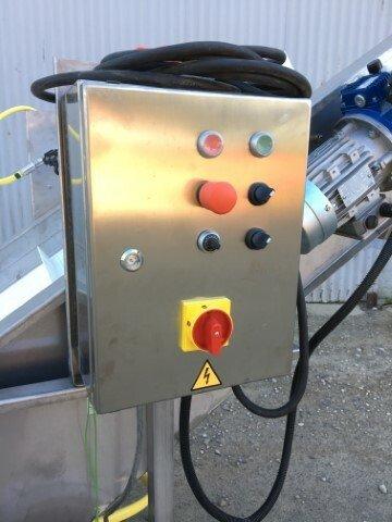 Trémie NC à bain d'eau GM - Occasion - Construction inox avec bouillonneur réglable et tapis à vitesse variable_3