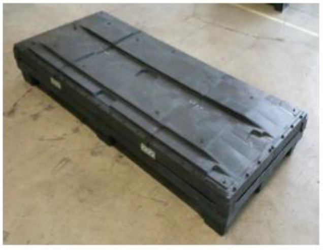 Caisse-palette plastique avec réduction de 70 % du volume de stockage