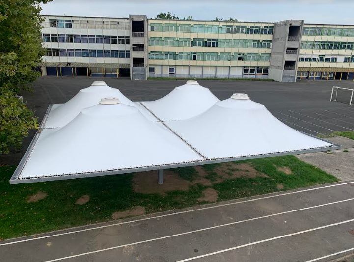 Préau d'école avec poteau central -  CENTOBELL_3