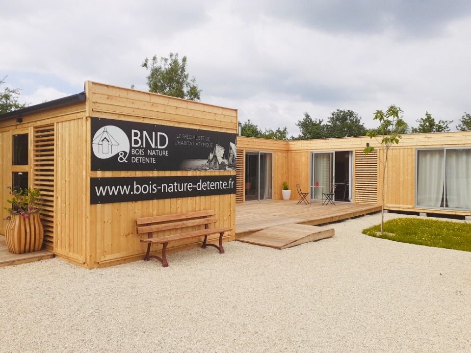 Studio de 3m x 3m en bois scandinave pour deux personnes