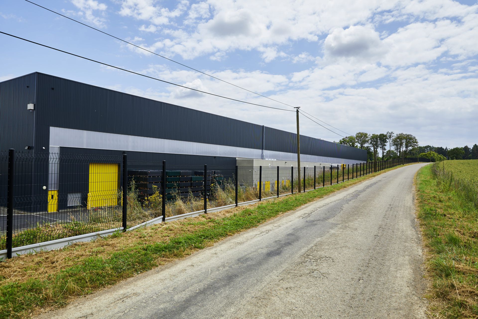 Plaque de soubassement en acier SOUBAX® - légère, résistante et design pour clôtures_3