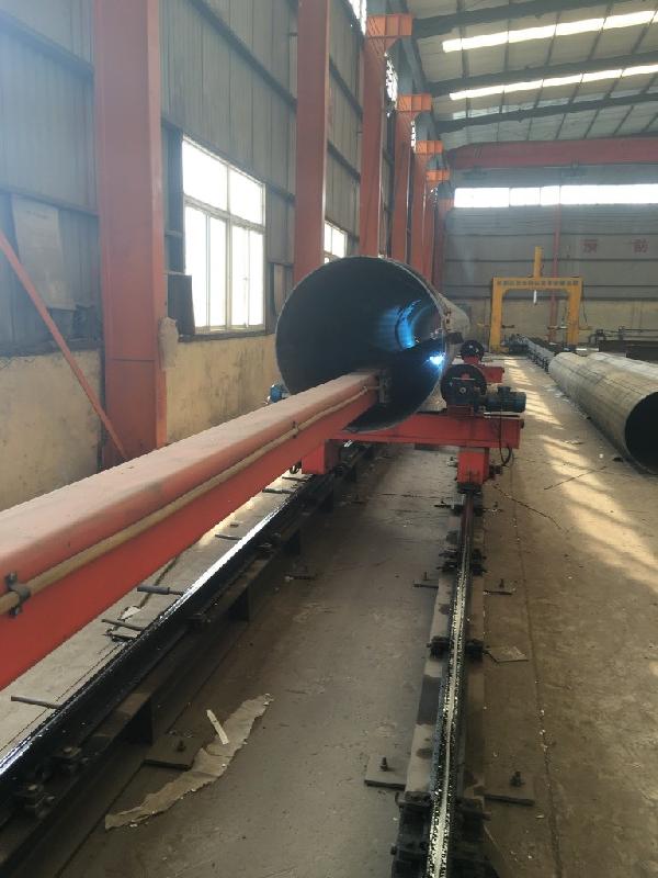 Tour en acier galvanisé avec hauteur personnalisable