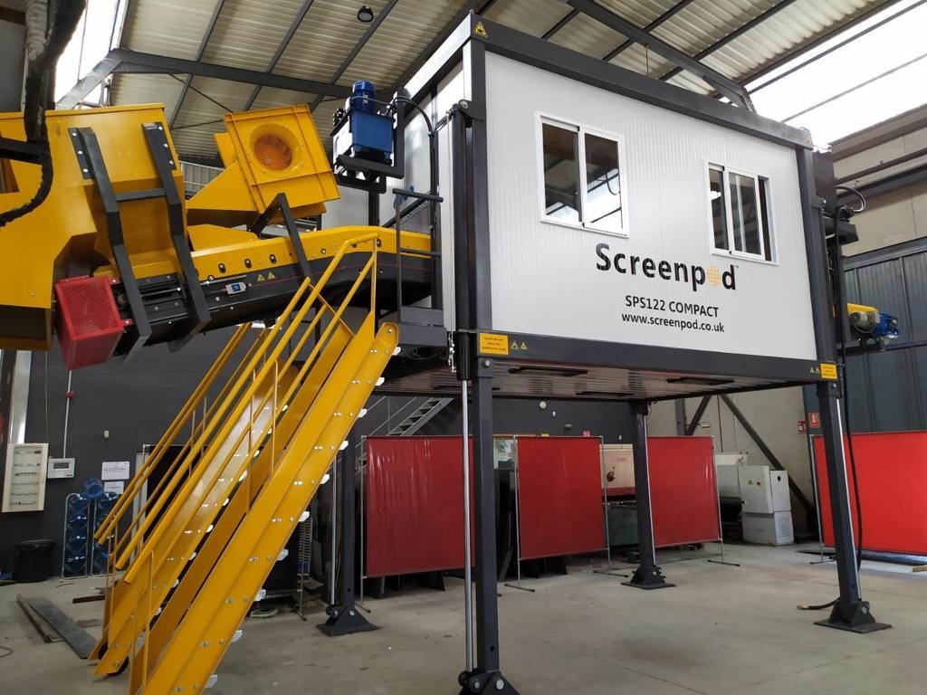 Cabine de tri mobile pour déchets - Screenpod SPS122 2 baies compactes_3