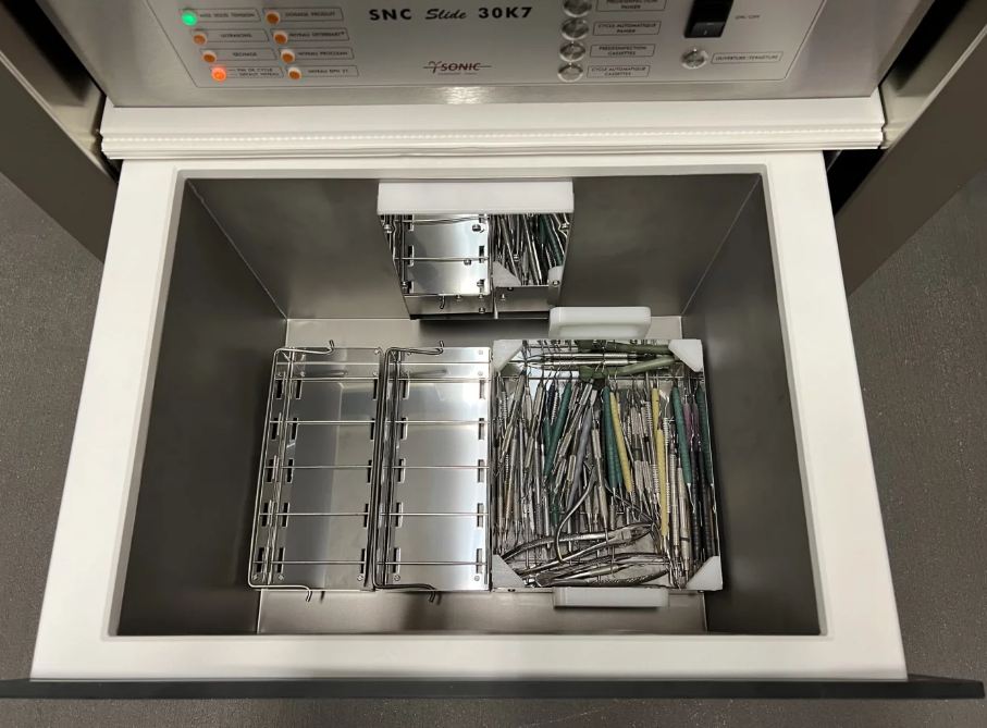 Laveur automatique à ultrasons SNC Slide 30 K7 - Modèle tiroir incorporable sous plan de travail vrac/cassettes - Gamasonic_3