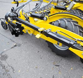 Omega oo_f - semoir agricole - bednar fmt s.R.O. - trémies en surpression_3