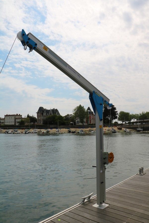 Potence antichute mobile et ultralégère_3