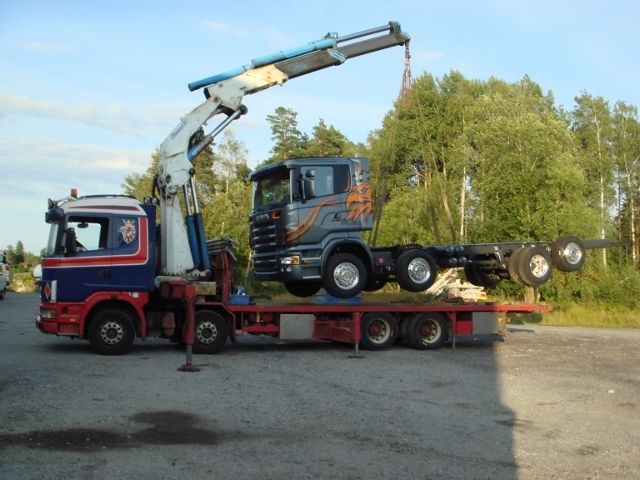 Grue hydraulique professionnelle avec réservoir d'huile de 330 litres