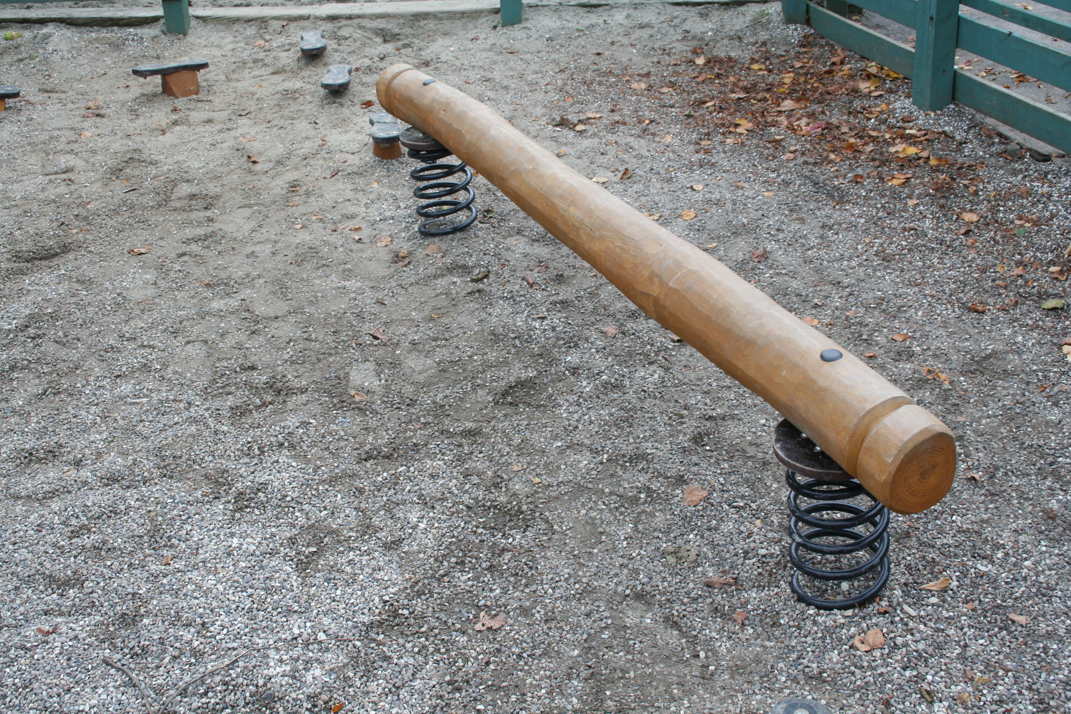 Parcours sportif pour enfants Equilibra - Réf 8045602 - HAGS - Tranche d'âge 5-12 ans - Dimensions 2800x180x550 mm_3