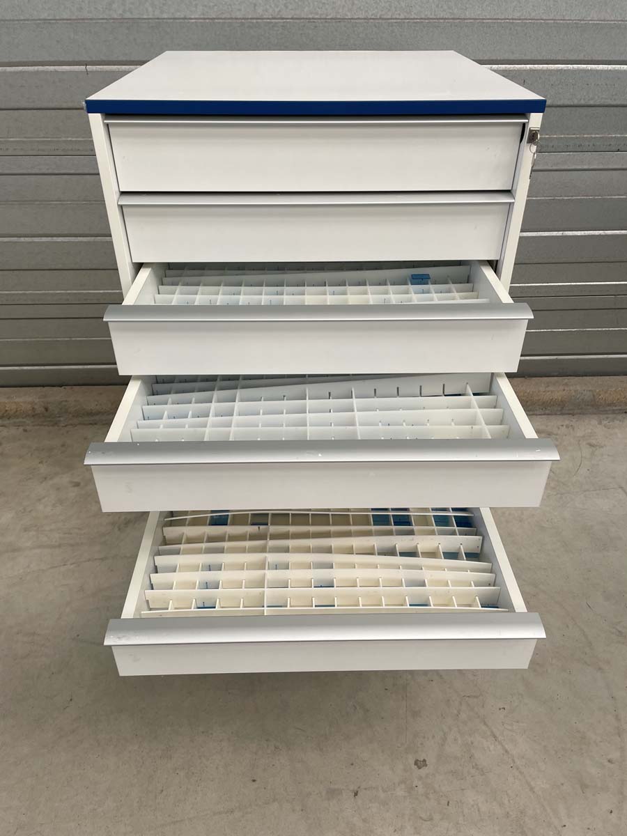 Meuble d'occasion de laboratoire avec tiroirs - ATEX - 9 tiroirs sur pieds métal - P21091157_3