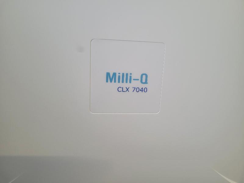 Système de purification d′eau Millipore Milli-Q CLX 7040 (LC) ZAFS51040_3
