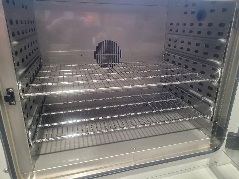 Incubateur / étuve réfrigéré BINDER KB-115 avec convection forcée 100°C_3