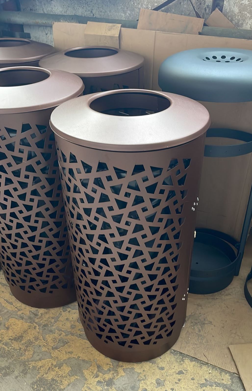 Poubelle publique Wellington Open - Design moderne - Vigipirate - Acier galvanisé et résistant_3