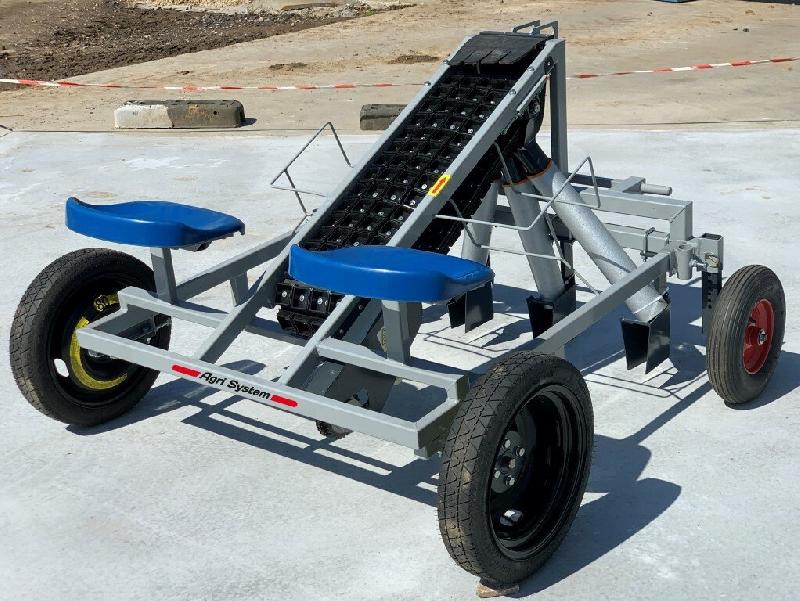 Planteuse maraichère / légumière NC bulbilles OL 4 rangs à courroie - 1500mm - En occasion - Pour bulbes, oignons et échalotes_3