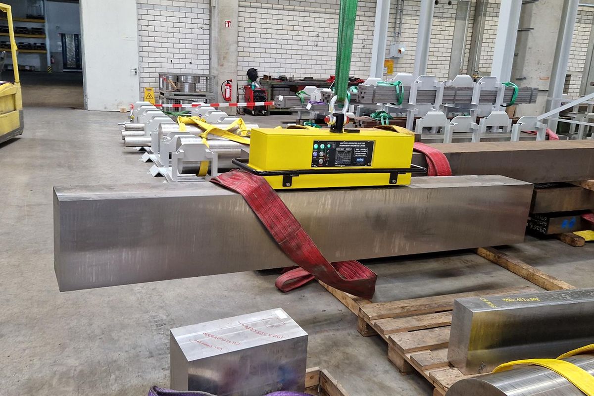 Aimant de levage à batterie avec surface de pôle magnétique allongée - EPMB Lang - Charge 3000 à 5000 kg_3