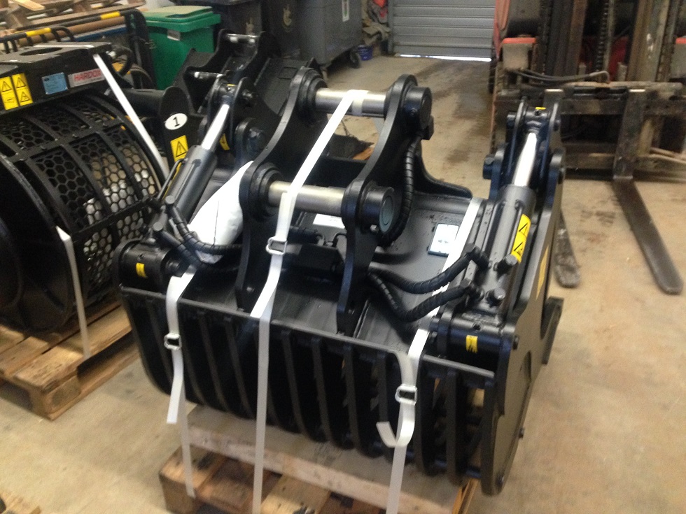 Godet squelette grappin a griffes hydrauliques_3