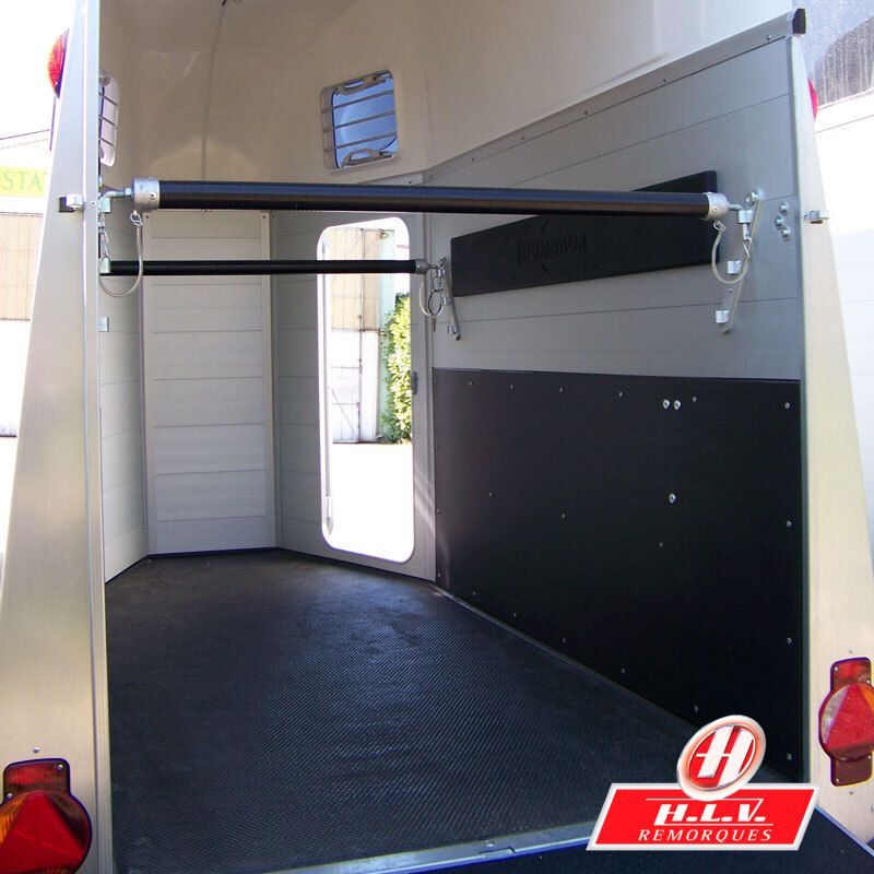 Promotion - van a chevaux 1 place et demi humbaur single alu_3