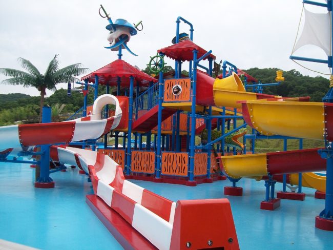 Structure de jeux aquatiques ARWAPS7 - 19x17m - Hauteur 9,6m - Toboggans 4,8m_3