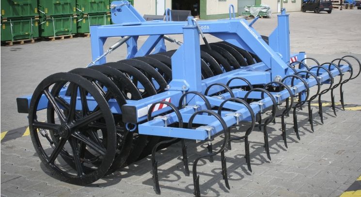 Rouleau agricole - Zagroda - Tasse avant en portée fixe avec Fonte Campbell Ø 700 mm_3