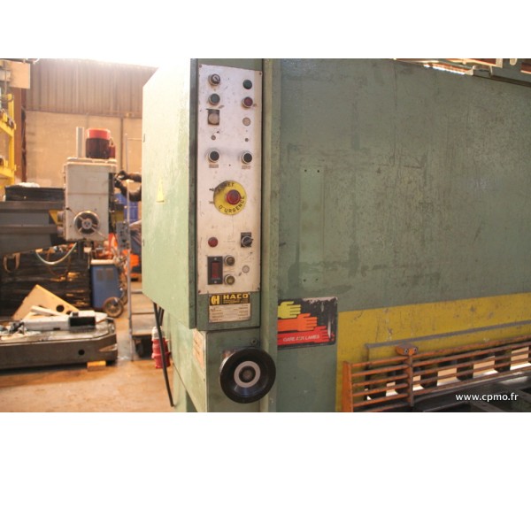 Cisaille guillotine industrielle HACO TOOLMASTER 3000/11 - angle de coupe réglable électro-hydraulique, longueur utile 3050 mm, épaisseur 11 mm_3
