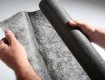 Géotextile gris WeedGuard adaptable aux sols irréguliers
