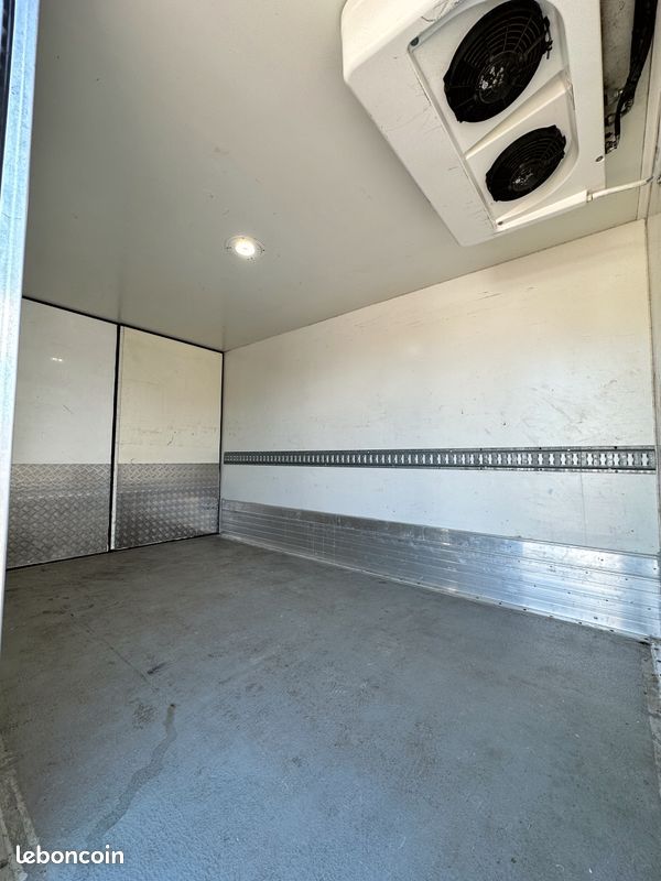 Véhicule frigorifique Iveco Daily 35S13 - 361FR176_3