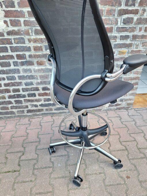 Chaise de travail Humanscale Liberty Drafting d'occasion - support lombaire automatique - design Niels Diffrient - maille intelligente_3
