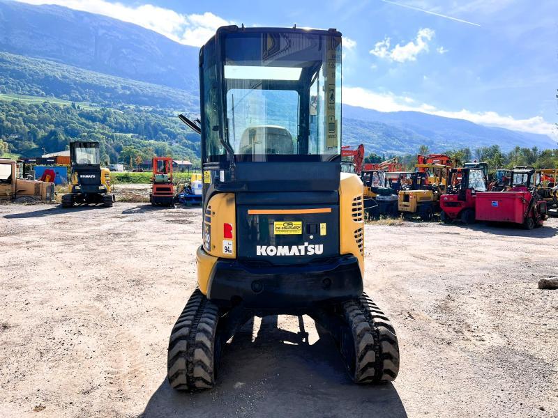 Komatsu PC 30 MR 2_3