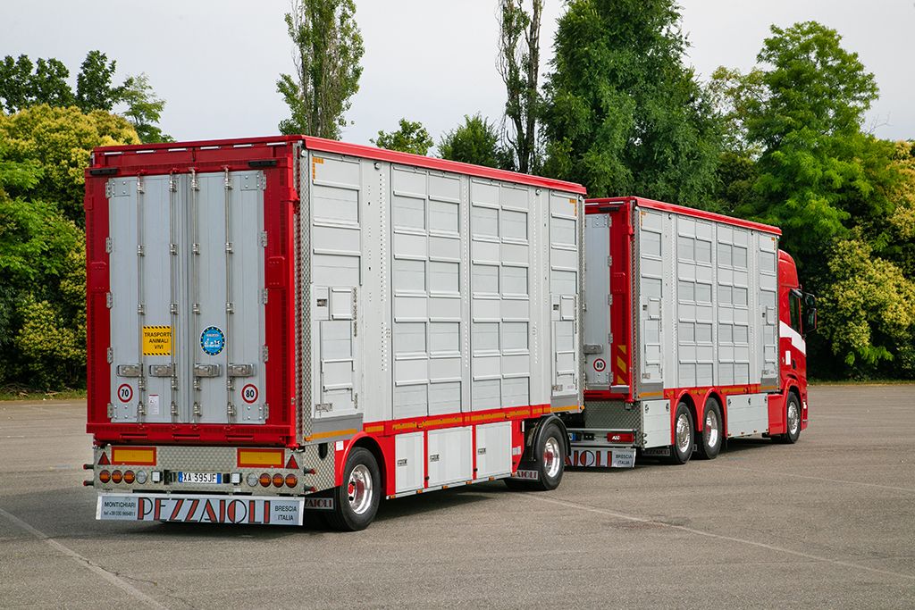 Rba22 avec pont de chargement hydraulique anti-glissement