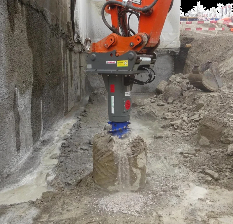 Fraise axiale - Équipement pour pelle de 7 à 40 t - Usinage de têtes de pieux et caniveaux en fonte_3