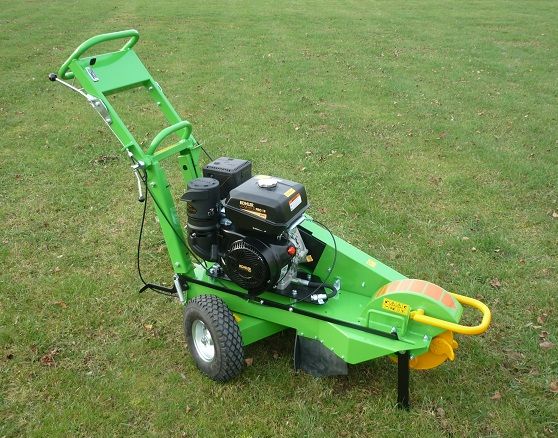 Machine LASKI F360 SW avec mouvement latéral simplifié pour la lame