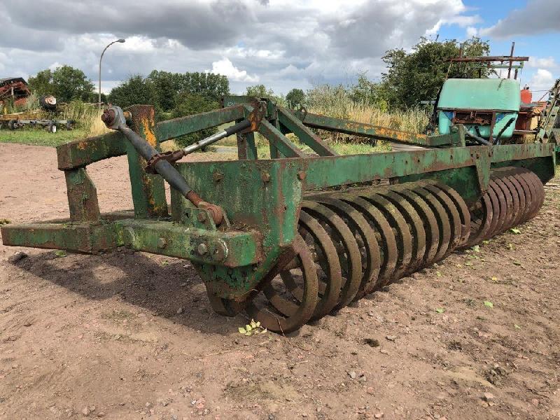 Décompacteur agricole Mc Connel 3.50m - Occasion - châssis et rouleau uniquement, largeur de travail 3.50m_3