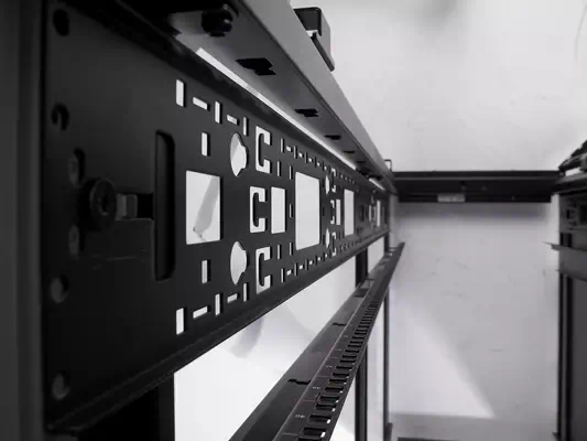 NetShelter SX - enveloppe serveur 19P - 42U - 600x1070mm - noir_3