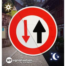 Panneau de prescription temporaire BK15 - Cédez le passage à la circulation venant en sens inverse - WP Signalisation_3
