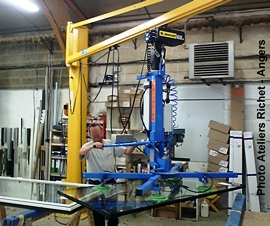 Potence murale ou sur fût pour la manutention aérienne_3