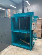 Presse à balles MAXIPAC - 24 tonnes - Balles jusqu'à 300 kg - Dimensions 1620x1210x3120 mm_3