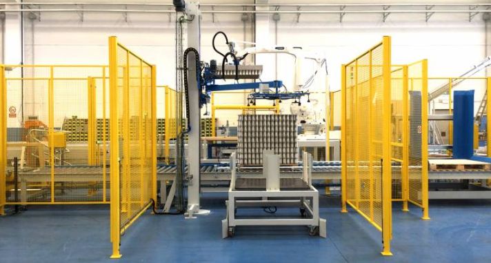 Rap EC Sagittarius - Palettiseurs robotisés à palette fixe pour bidons - Clevertech France_3