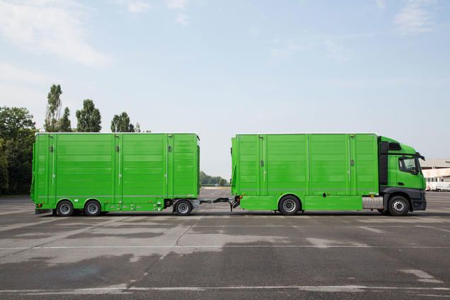 Carrosserie autoportante en aluminium pour remorque bétaillère