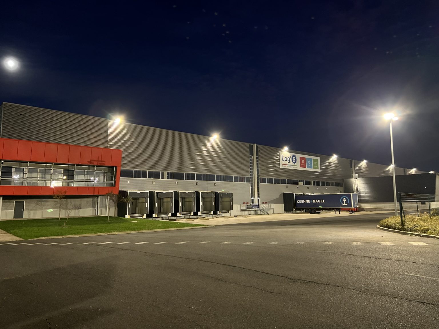 Service de relamping LED  pour un éclairage économique de meilleure qualité - Up to led_3