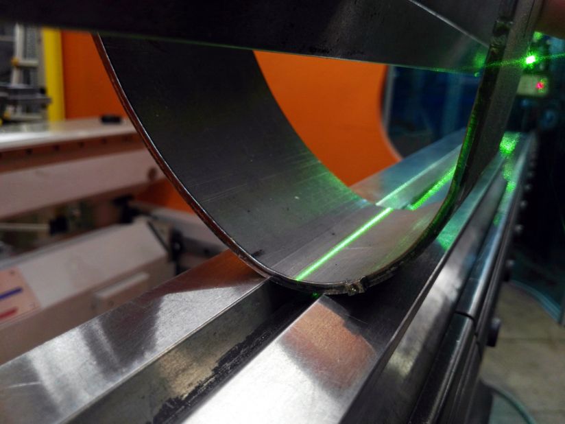 Laser tracker - 600m - Rolleri - Fixation presse plieuse et précision millimétrique_3