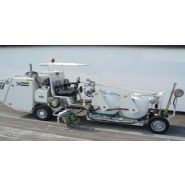 H26-4 - Machine de marquage routier - Hofmann - Débit d’air 1 300 à 2 400 l/min à 7,5 bar - Axe robuste 7 t - Moteur Kubota turbo-diesel 4 cylindres_3