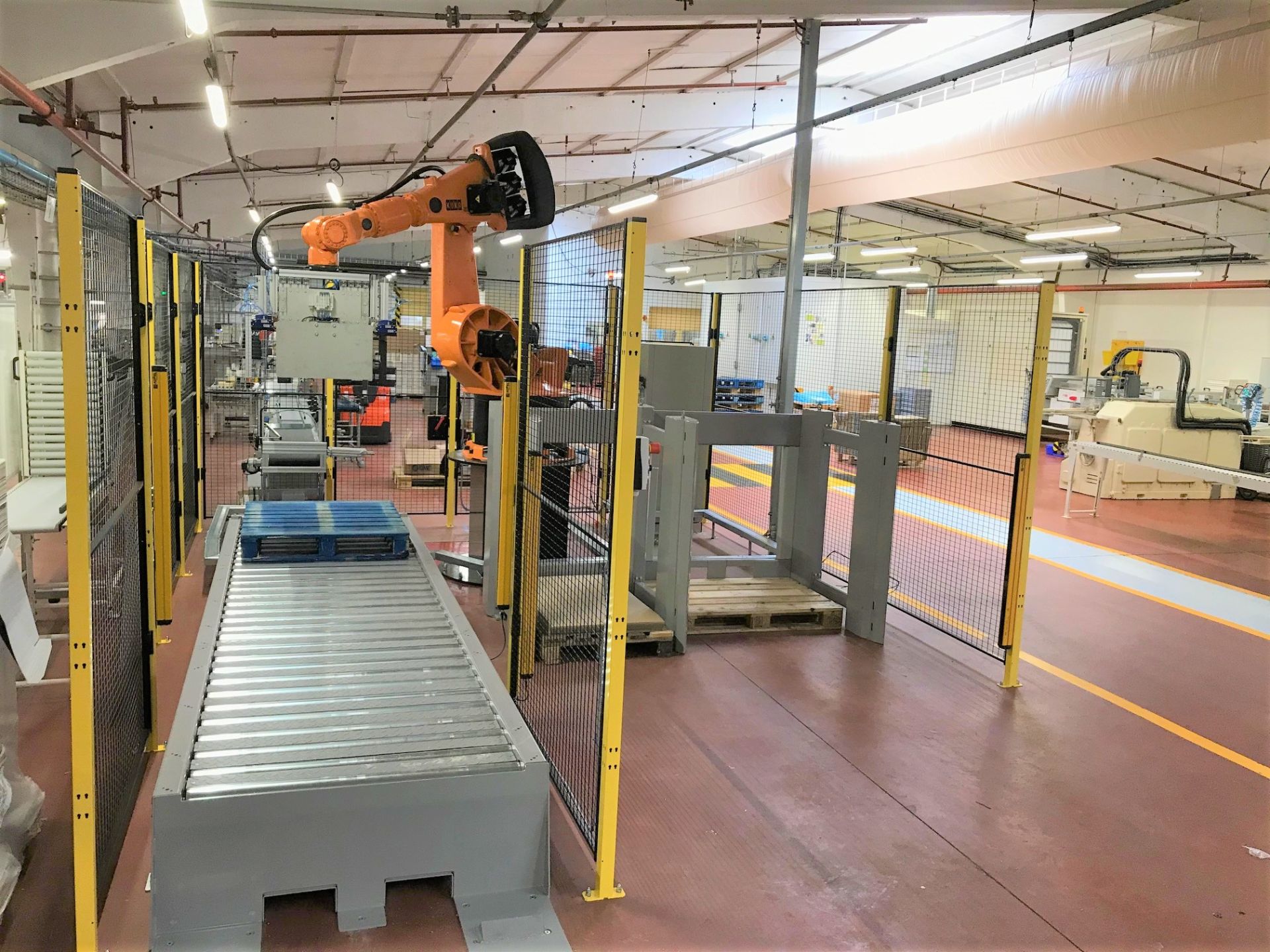 Bras robotique industriel reconditionné - Roboteam - Précis, robuste et adapté à la soudure, manutention, palettisation et assemblage_3