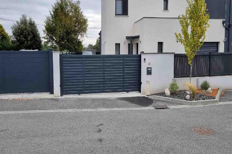 Portail coulissant persienne - 3750 / 1300_3